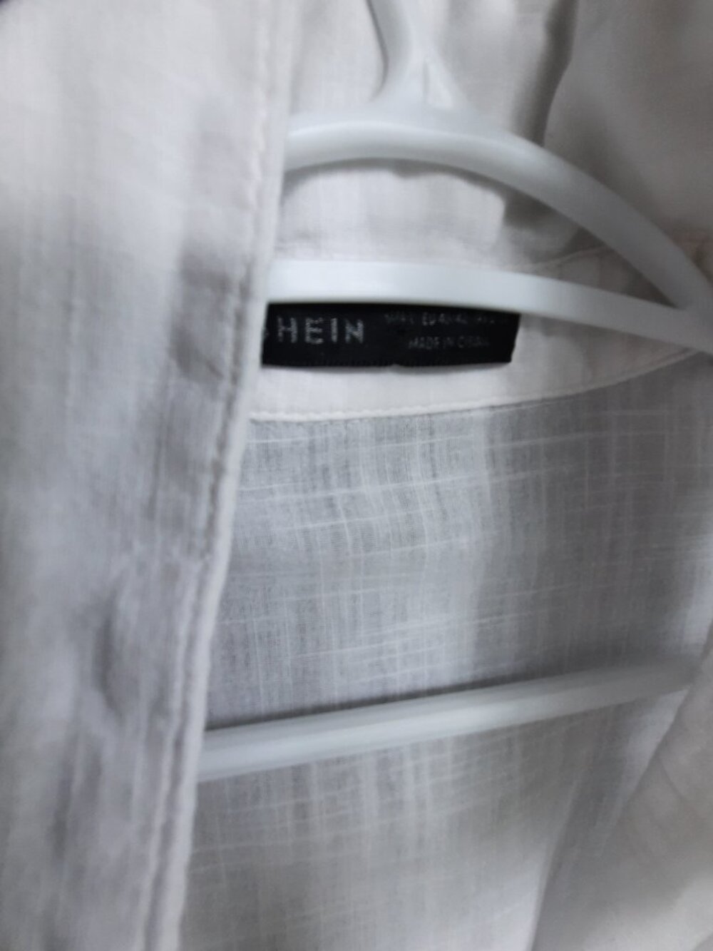 Oversized Lightweight button up shirt, wardrobe staple - Picture 7 of 7